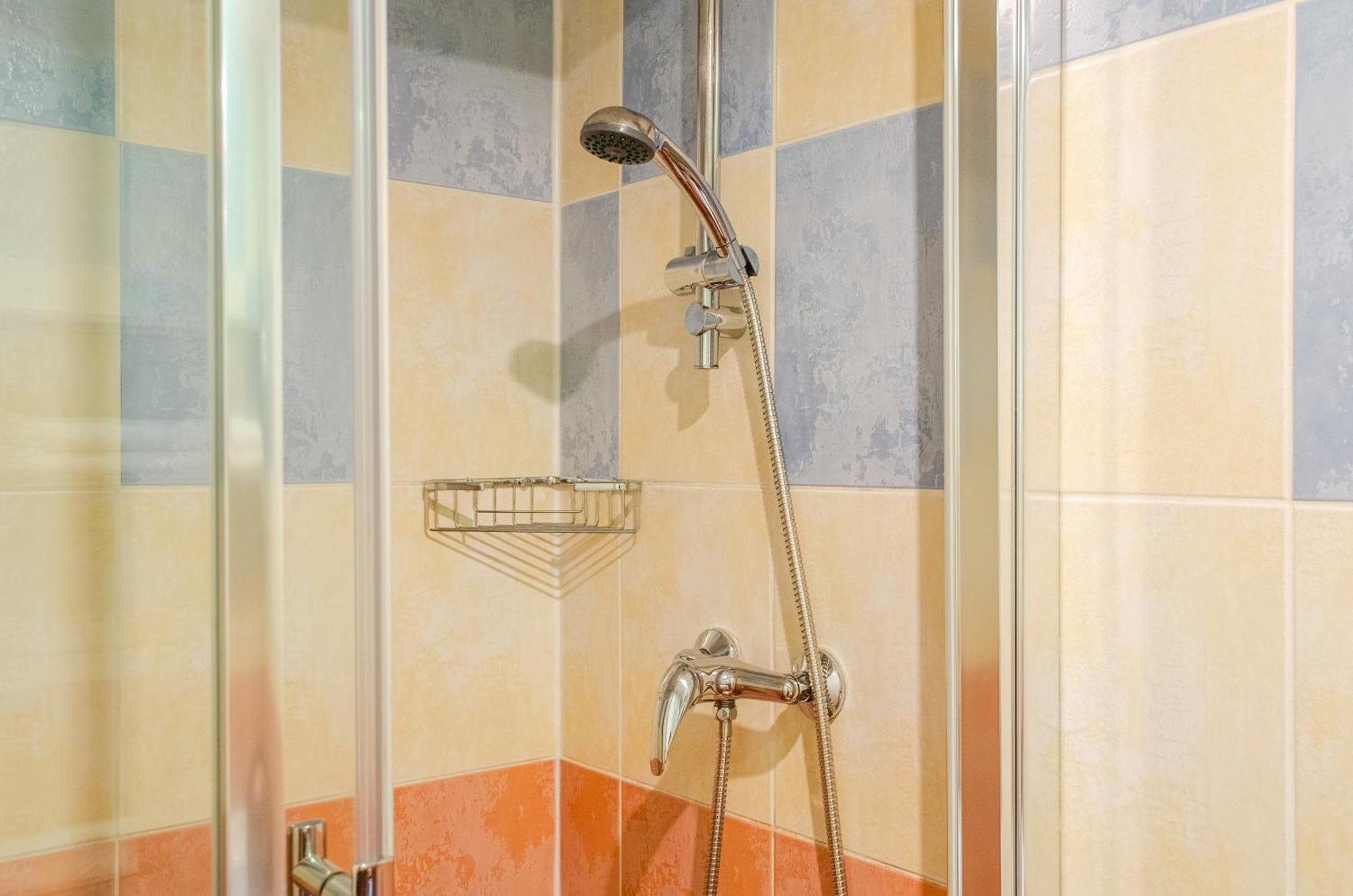 Apartmany Pavilon D - Budget, Classic, Family - Novy Smokovec - High Tatras Vysoké Tatry エクステリア 写真