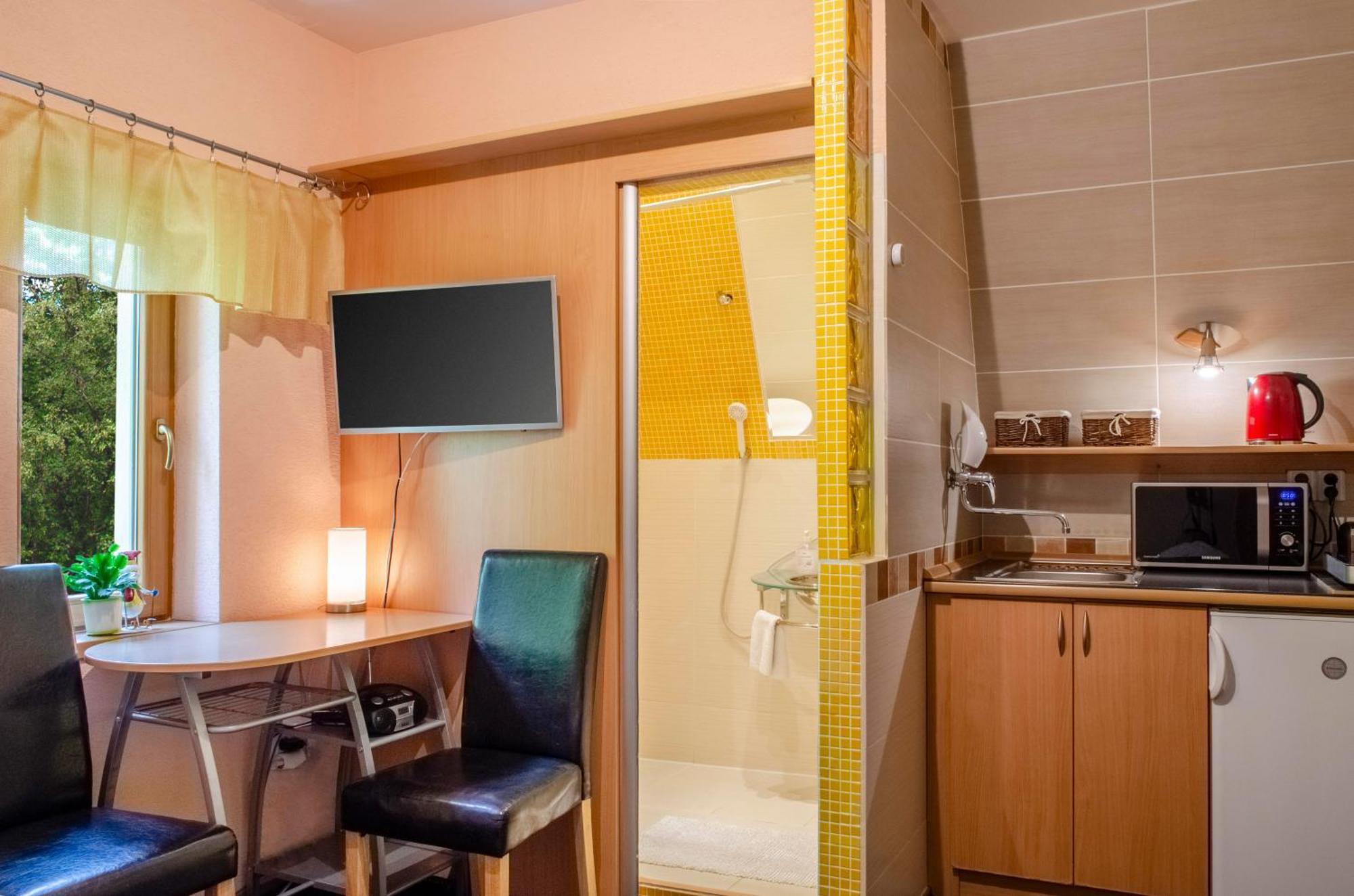 Apartmany Pavilon D - Budget, Classic, Family - Novy Smokovec - High Tatras Vysoké Tatry エクステリア 写真